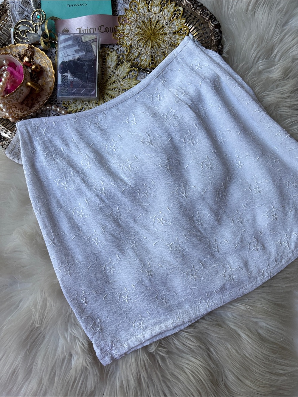 Vintage 90s White Embroidered Mini Skirt Iconic Bridal Small Floral Y2K Cute Hot